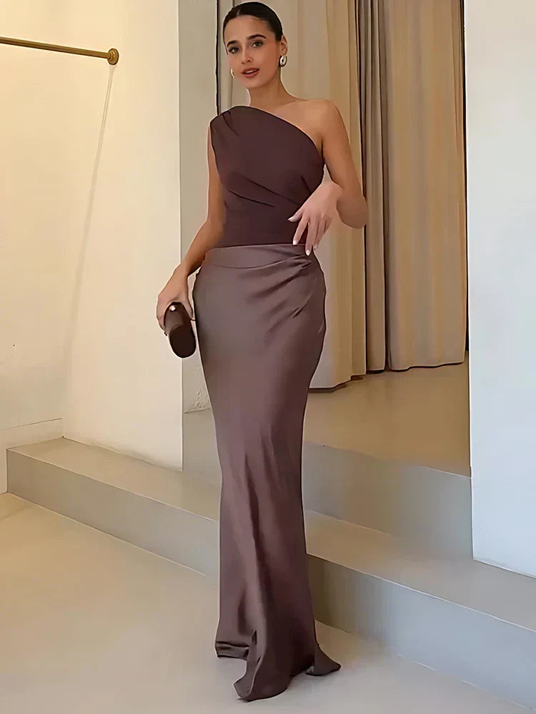 Christina | Maxi Dress with a Guilt in Satin