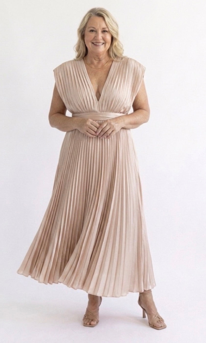 Harmana | Timeless Pleated Midi Dress