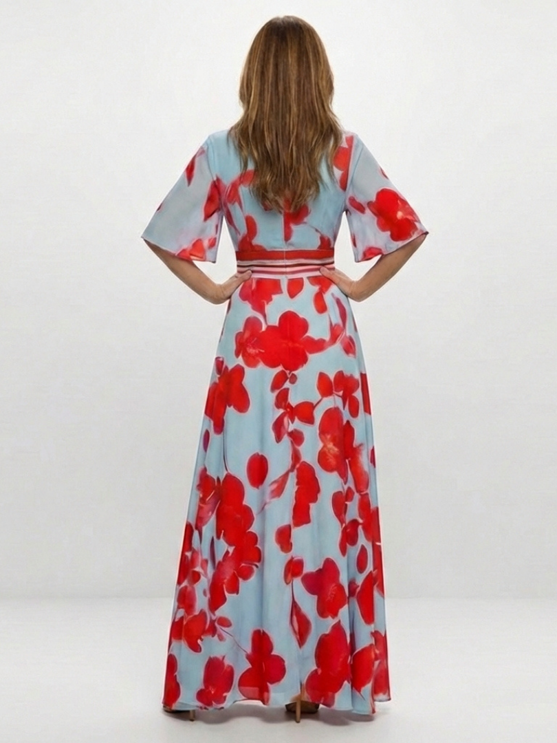 Robe fleurie à col en V et manches courtes