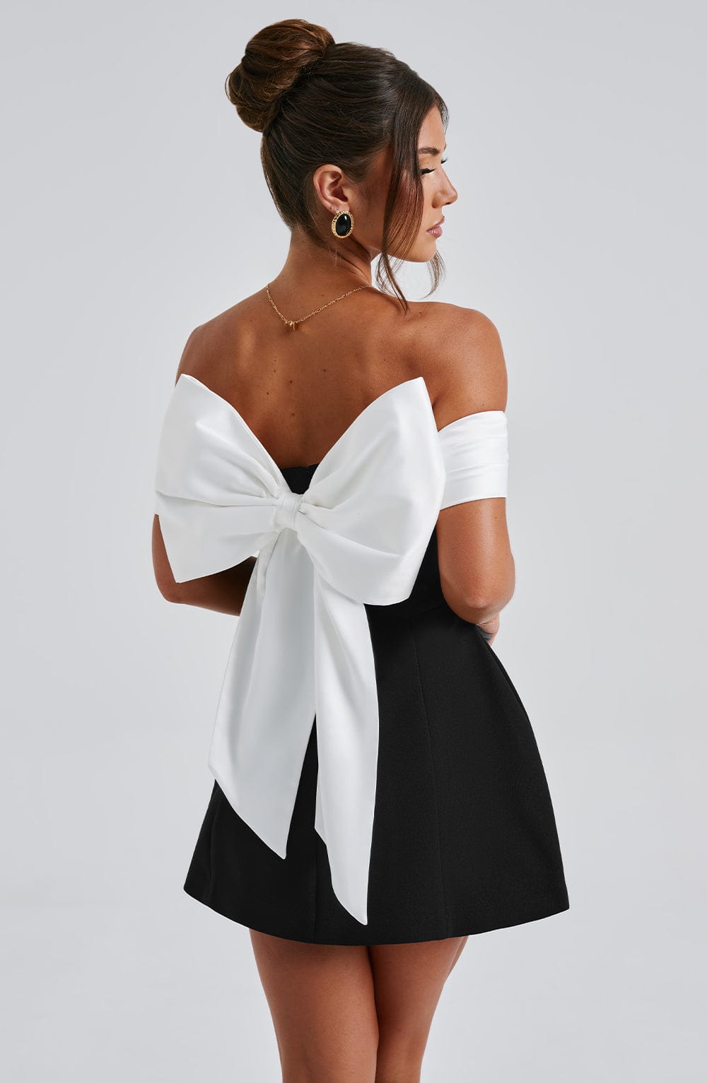 PRESENT DRESS