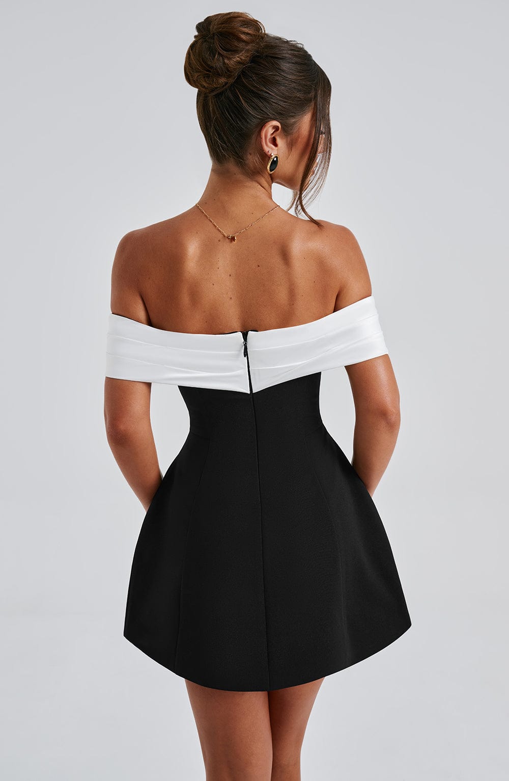 PRESENT DRESS