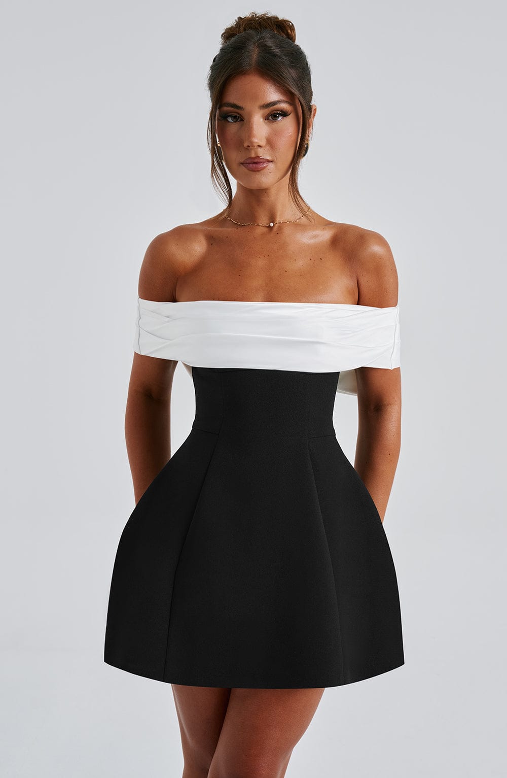 PRESENT DRESS