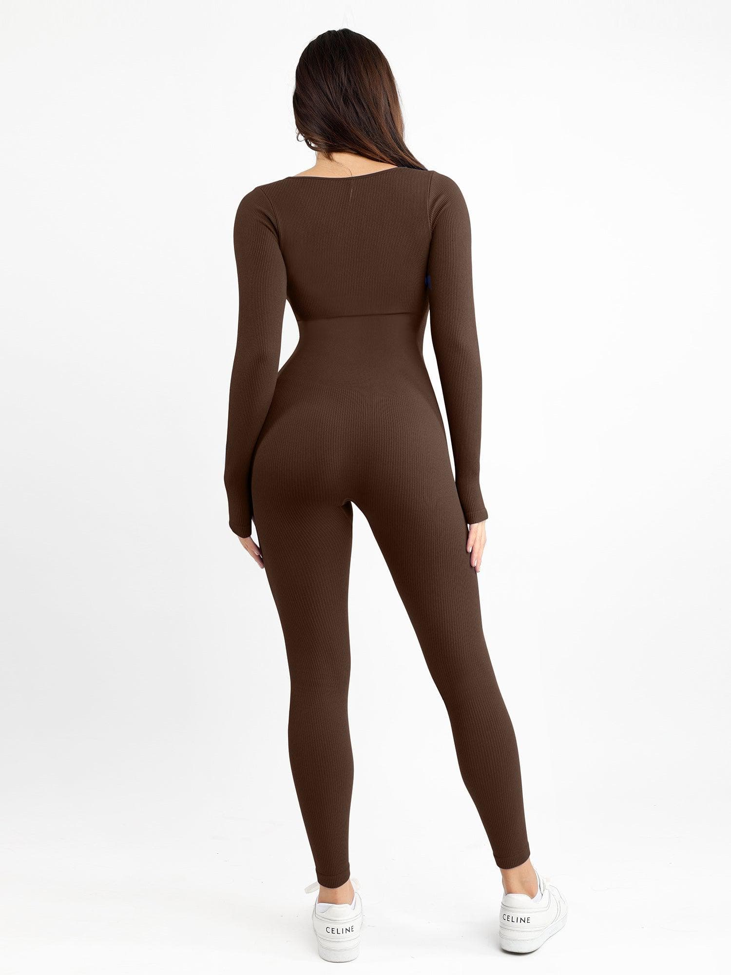 NAURA SUIT