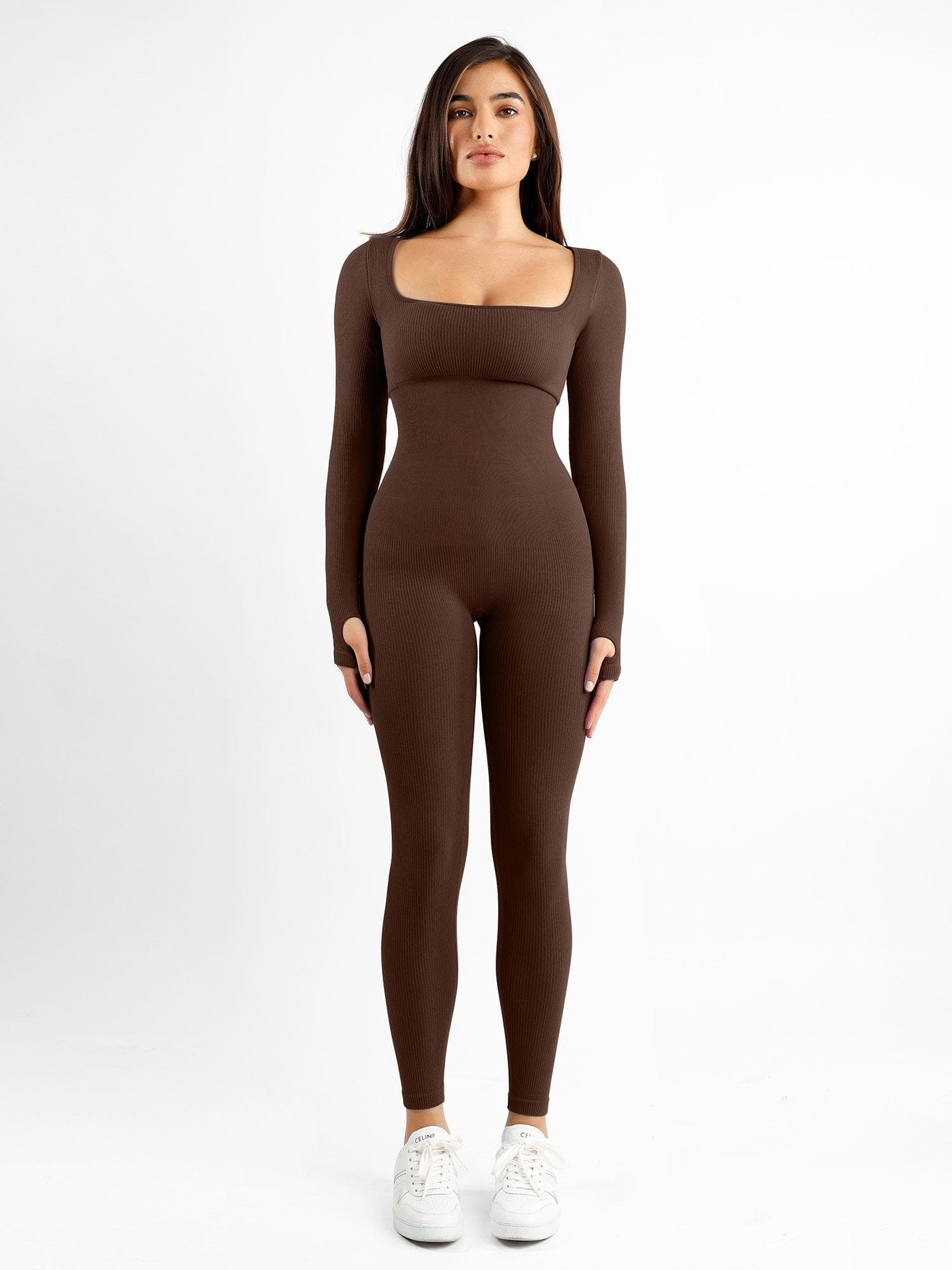 NAURA SUIT